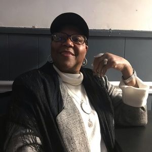 Meet your Posher, Emma